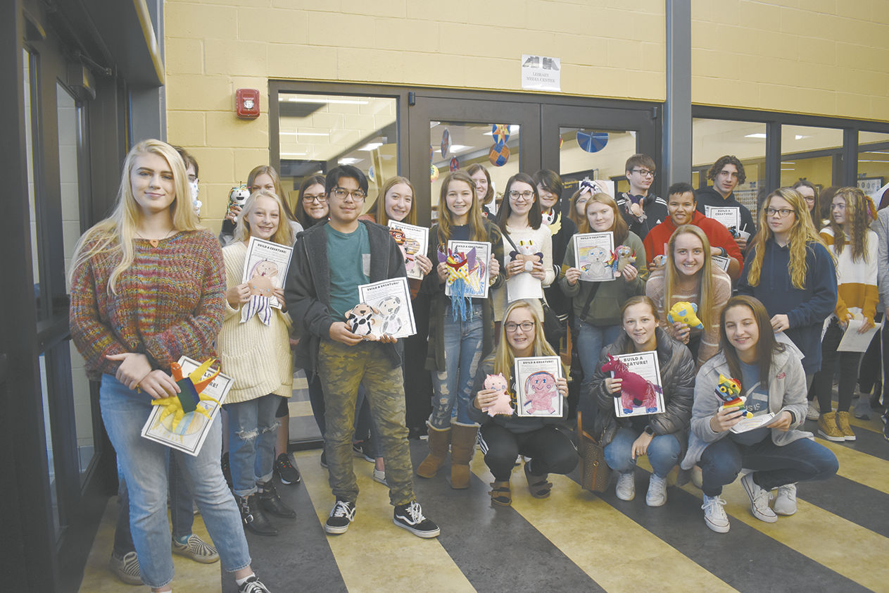 MHS STUDENTS WORK WITH MES KIDS FOR ART COLLABORATION